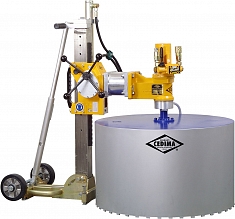 Алмазная сверлильная машина Cedima P-6000 с гидравлическим приводом подачи Алмазная сверлильная машина Cedima P-6000 с гидравлическим приводом подачи